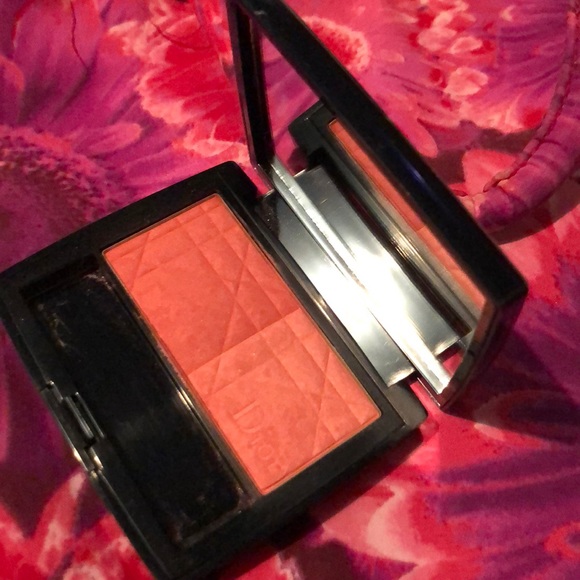 Dior Other - Dior ✔️PRICE CUT✔️ blush 889 Pink in Love